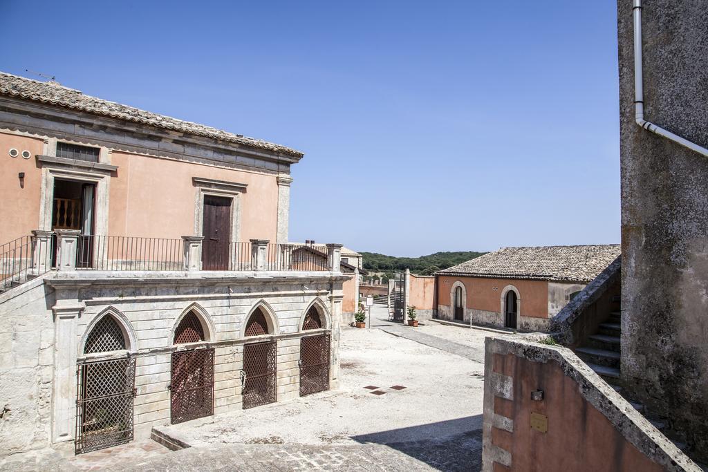 Feudo Bauly Hotel Palazzolo Acreide Exterior foto