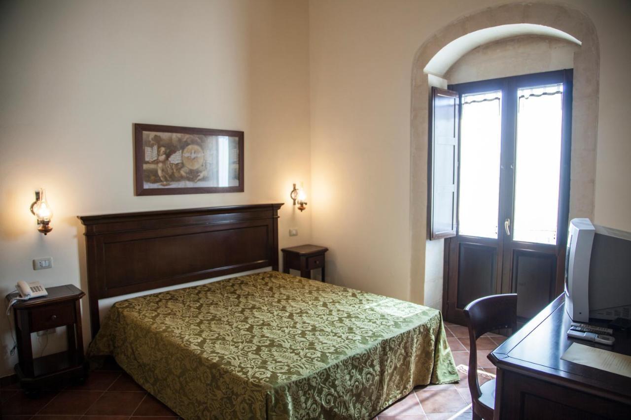 Feudo Bauly Hotel Palazzolo Acreide Exterior foto
